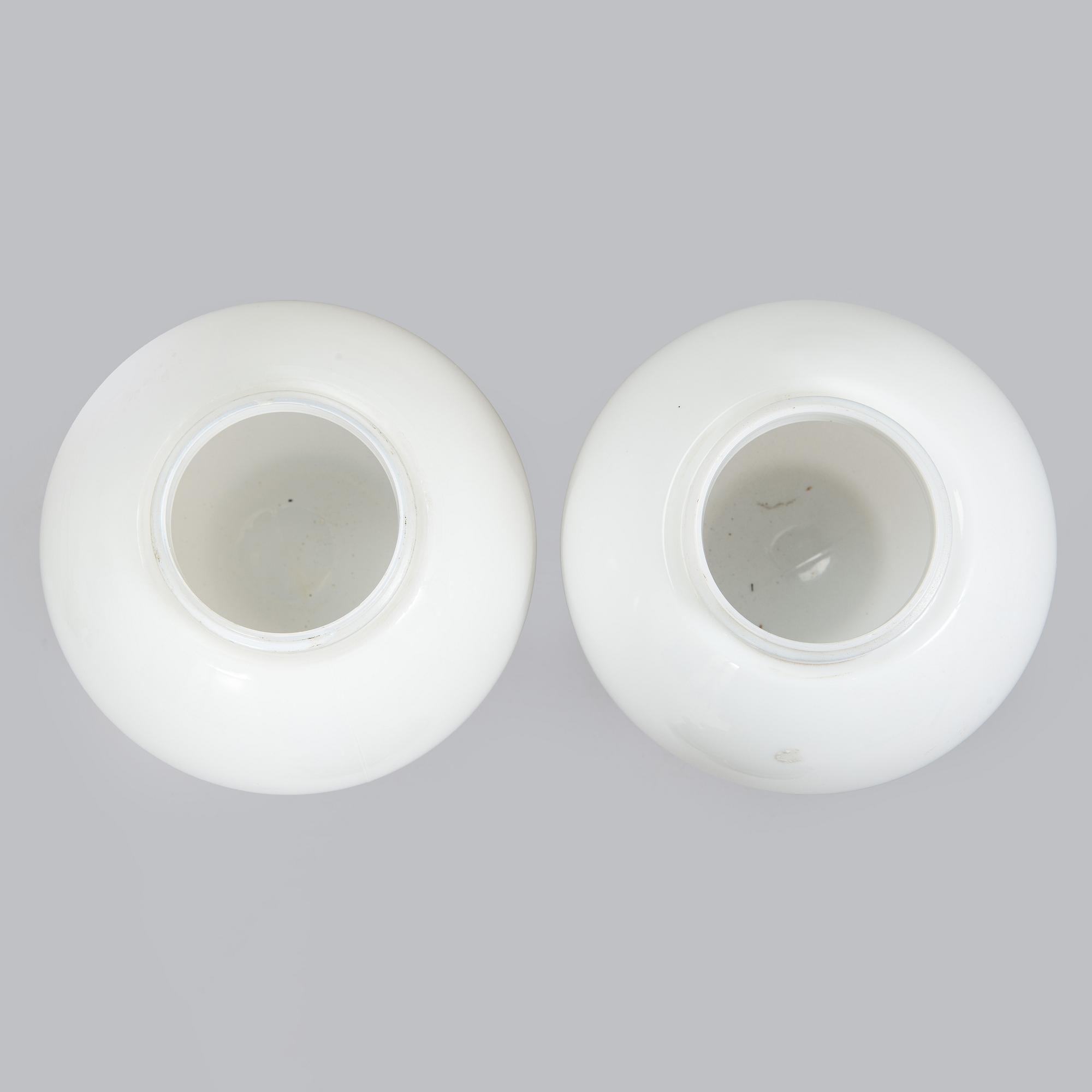 Paavo Tynell, seinä- / ulkovalaisinpari, malli 7308, Taito / Idman, 1930-luku.