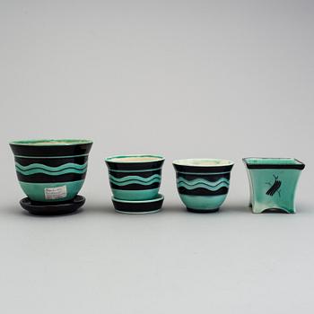 ILSE CLAESSON, "Serie V", 4 ytterfoder och lockask, flintgods. Rörstrand 1930-tal.