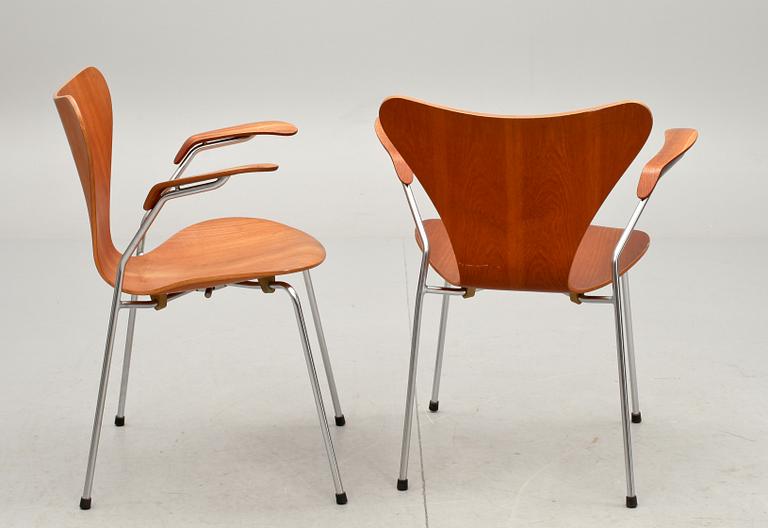 KARMSTOLAR, 6 st, "Sjuan", Arne Jacobsen, Fritz Hansen, Danmark. 1900-talets mitt.