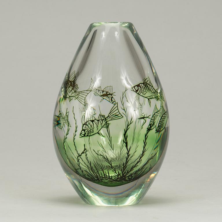 VAS, glas, graal, Edward Hald, Orrefors, signerad och numrerad 226-E8.