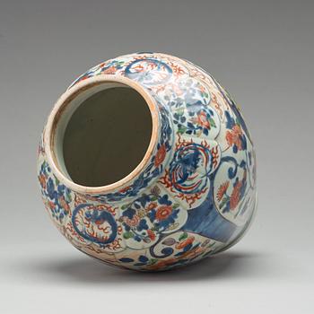 A blue and white Japanese jar, Edo period, 17th Century.