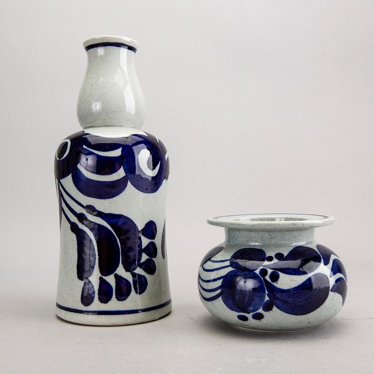 Lisa Larson, vaser, 2 st, "Karolin", Gustavsberg.