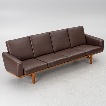 Hans J. Wegner, soffa "GE236" för Getama, Gedsted, Danmark 1900-talets senare del.