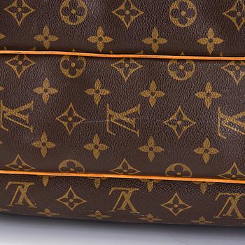 Louis Vuitton, a Monogram Canvas 'Sac Alize 3' soft suitcase.