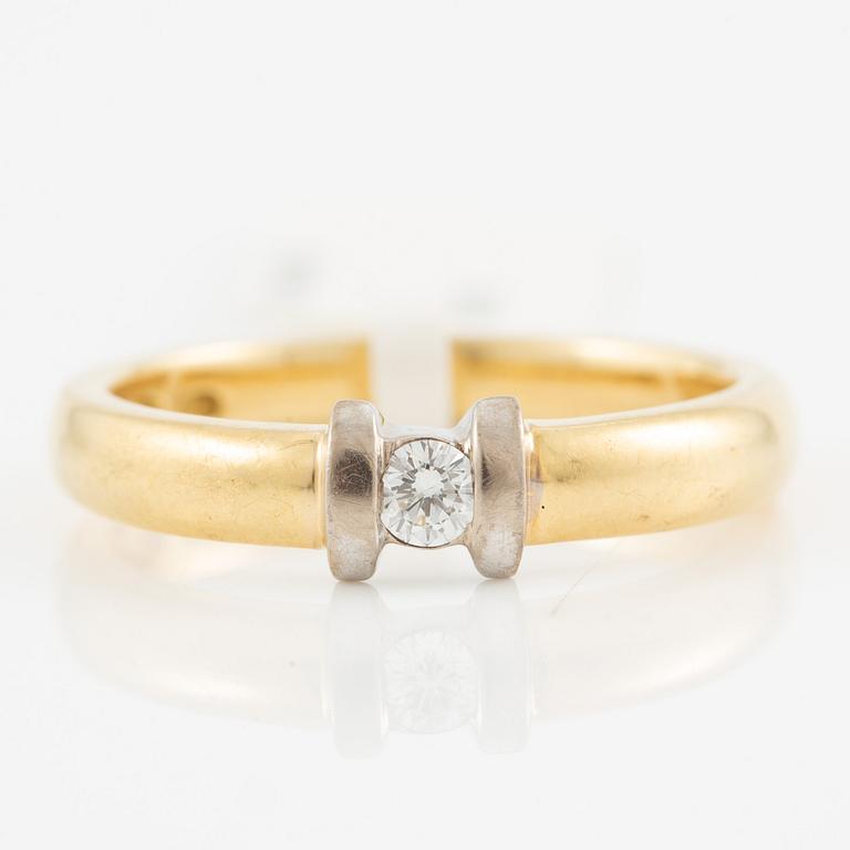Ring, 18K gold with brilliant-cut diamond.