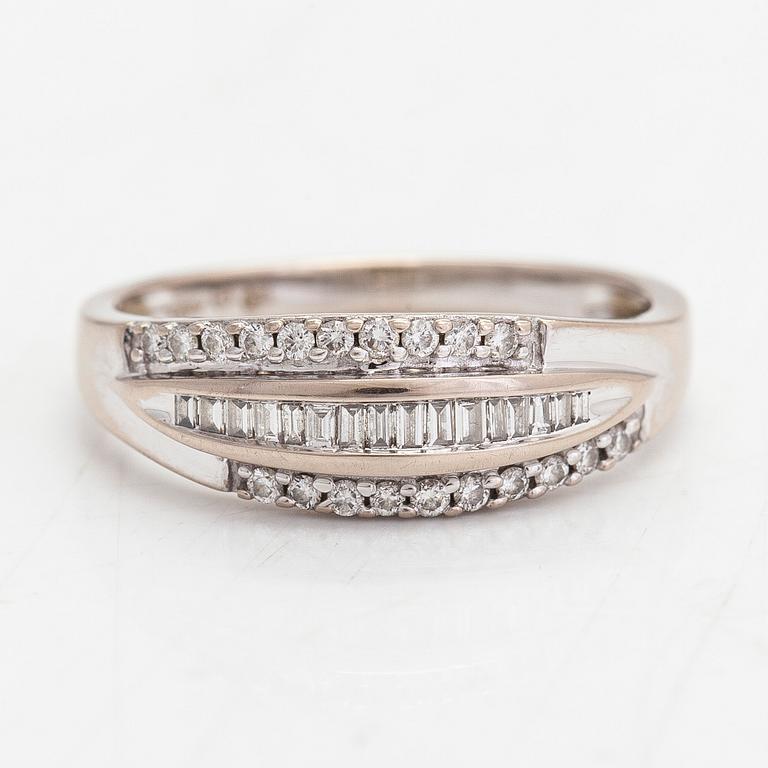 Ring, 14K vitguld och diamanter tot. ca 0,26 ct.  Kultakeskus, Tavastehus.