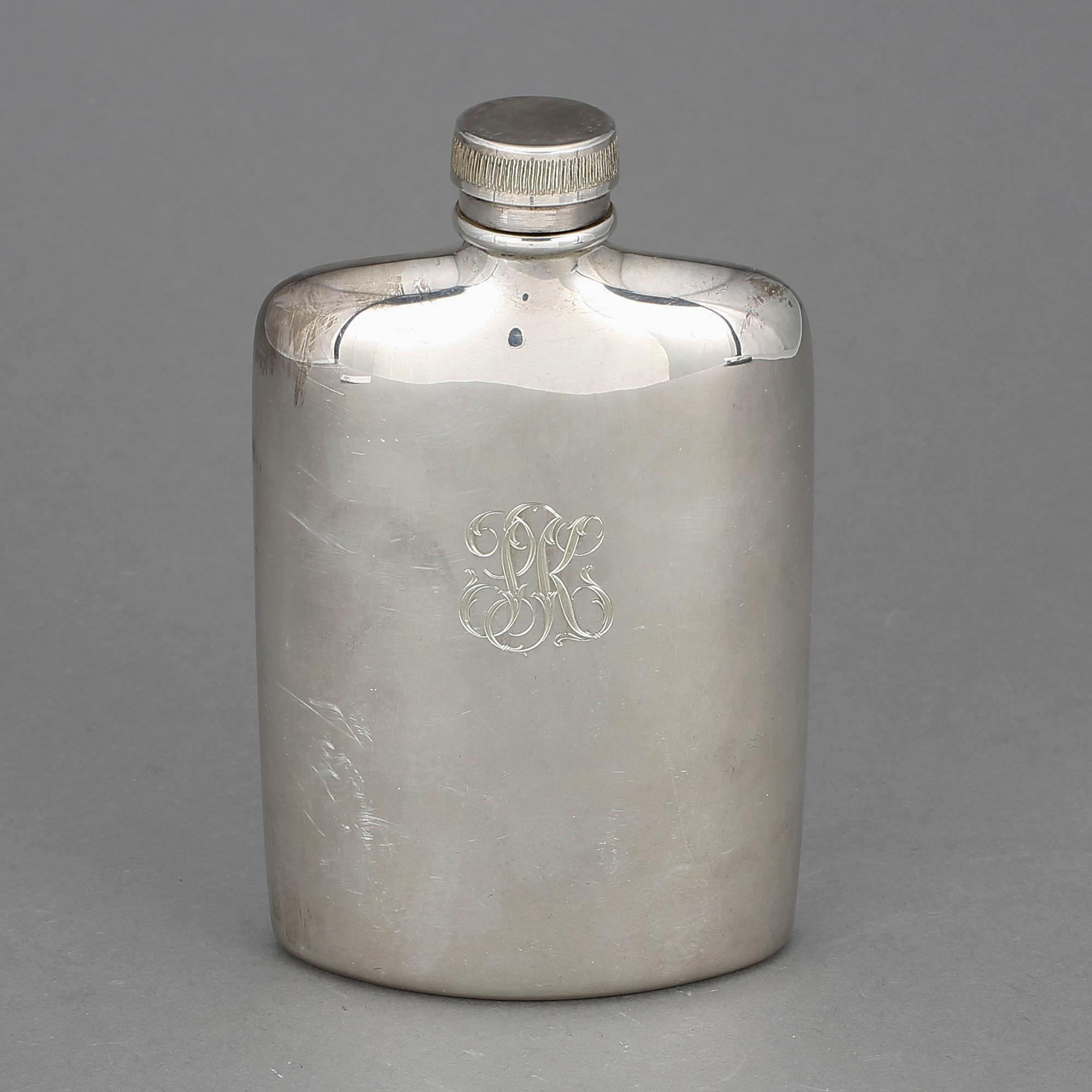 PLUNTA, silver, svenska importstämplar. 1900-talets mitt. Vikt ca 295 gram.