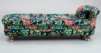 A Josef Frank daybed, Svenskt Tenn, model 775.
