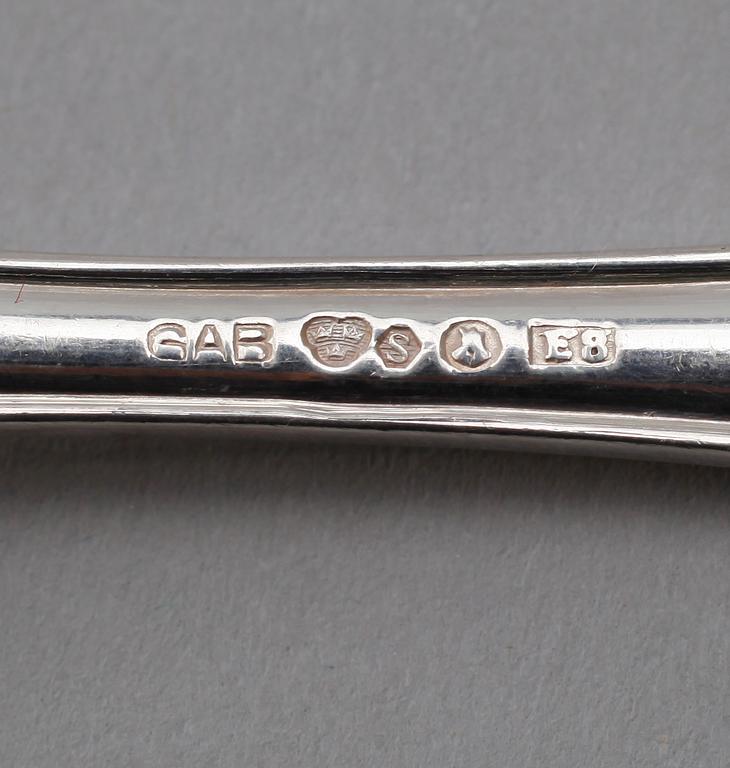 FISKBESTICK, 34 delar, silver. GAB, Stockholm 1930-tal. Vikt ca 1678 gram.