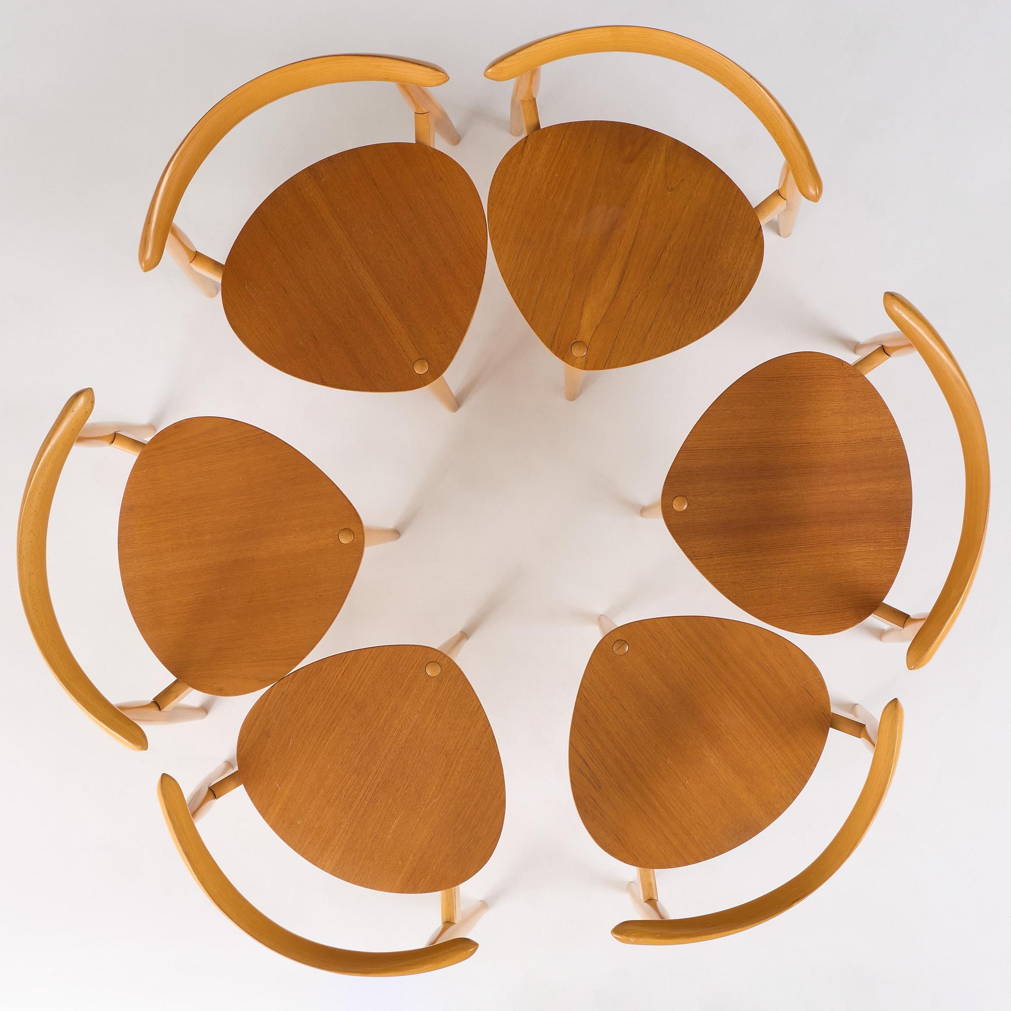 Hans J. Wegner, matgrupp, sju delar, "Hjerte-set", Fritz Hansen, Danmark, 1965.