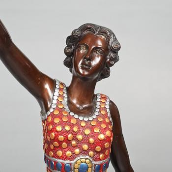 GOLVLAMPOR, 2 st snarlika, 1900-talets andra hälft.