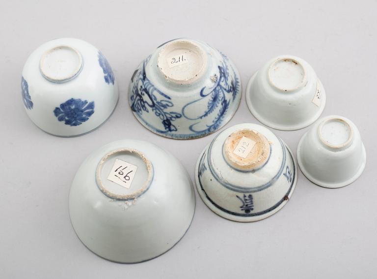 SKÅLAR, 6 delar, porslin, Kina, Ming omkring år 1600.