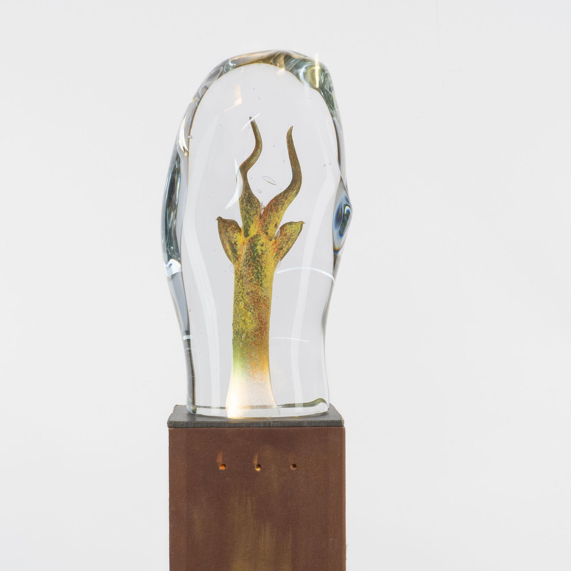 Kjell Engman, skulptur, glas, unik, på piedestal, Kosta Boda.