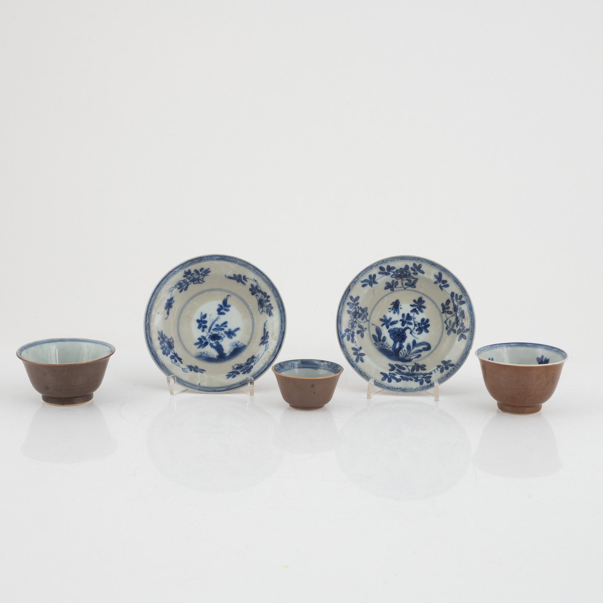 Four pieces of Chinese porcelain, Qianlong (1736-95).
