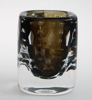 VAS, glas. "Ariel" nr 239 K, Ingeborg Lundin, Orrefors.