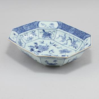 UNDERFAT, porslin, Kina, 1700/1800-tal.
