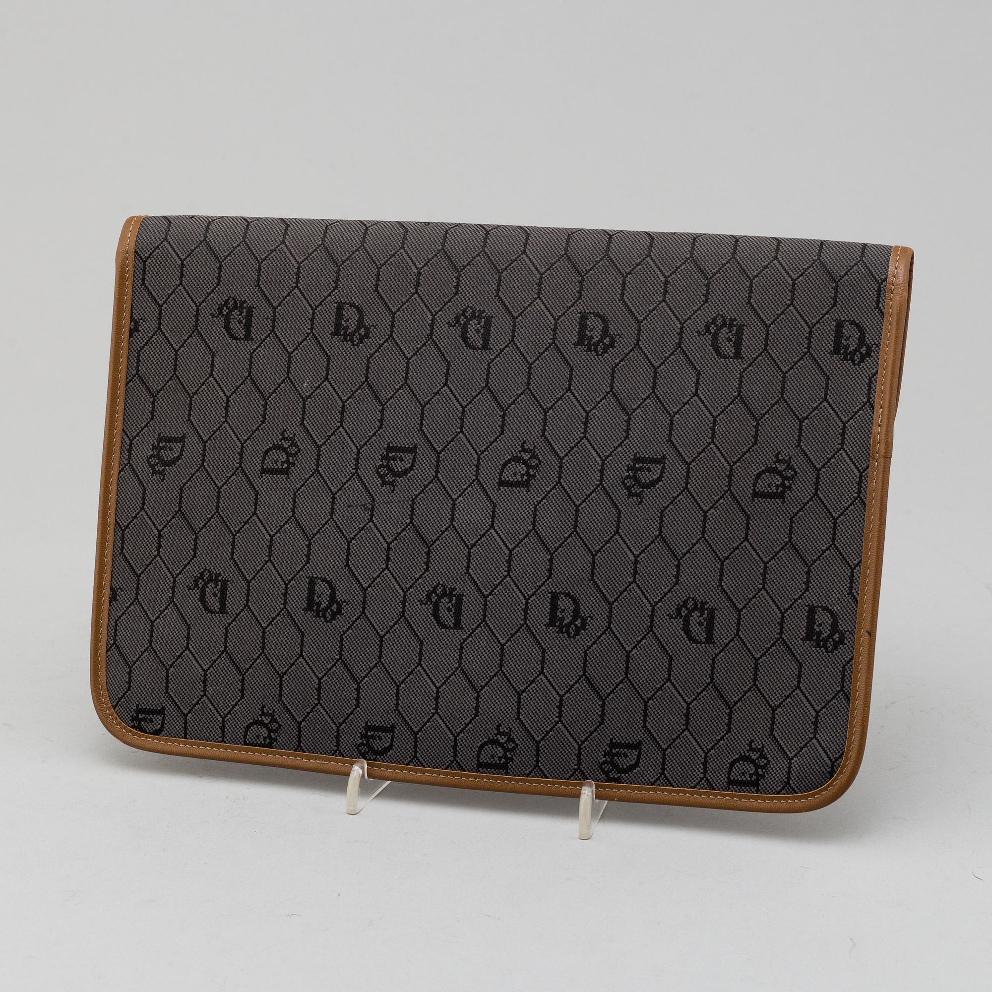CHRISTIAN DIOR, clutch.