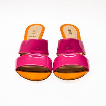 SKOR, Fendi.