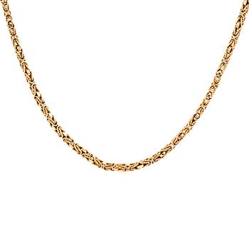 An 18K gold chain.