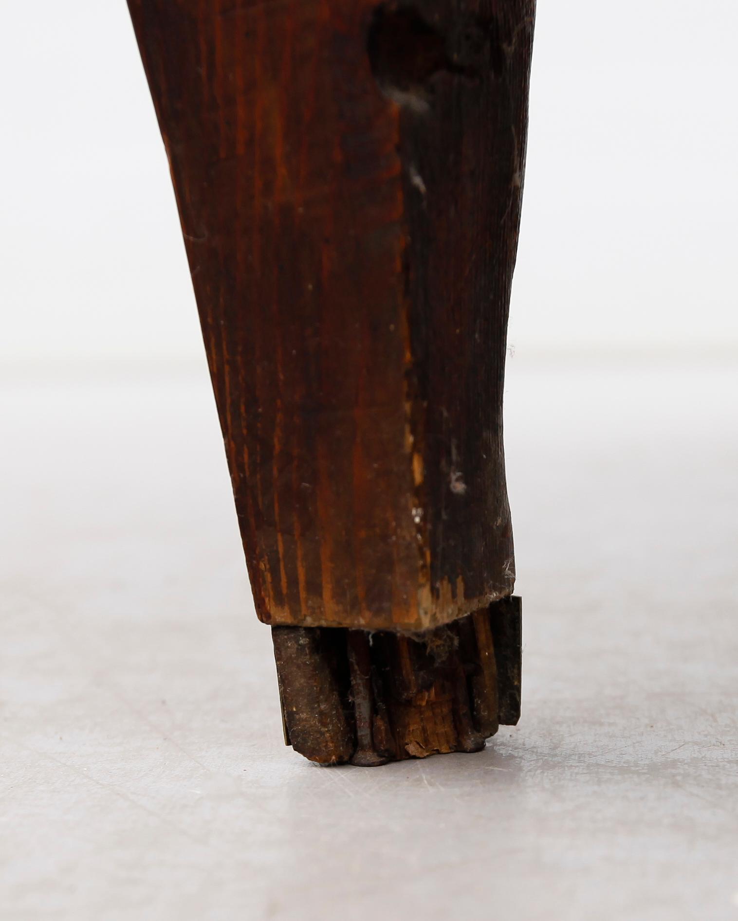 BYRÅ, sengustaviansk, omkring år 1800.