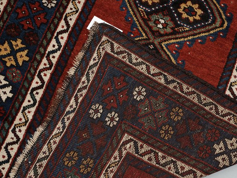 MATTA, semiantik, nordpersisk. Ca 105 x 195.