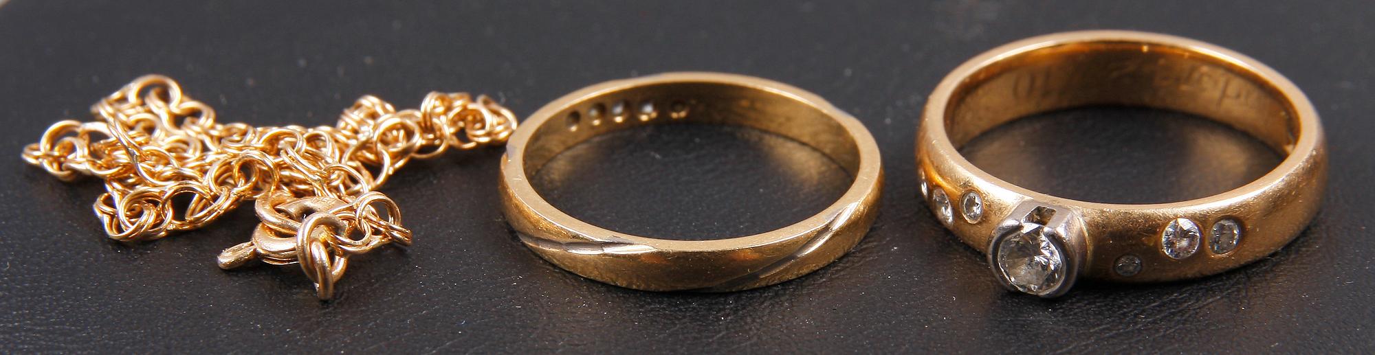 PARTI SMYCKEN, guld mest 18K, totalvikt 14 gram.