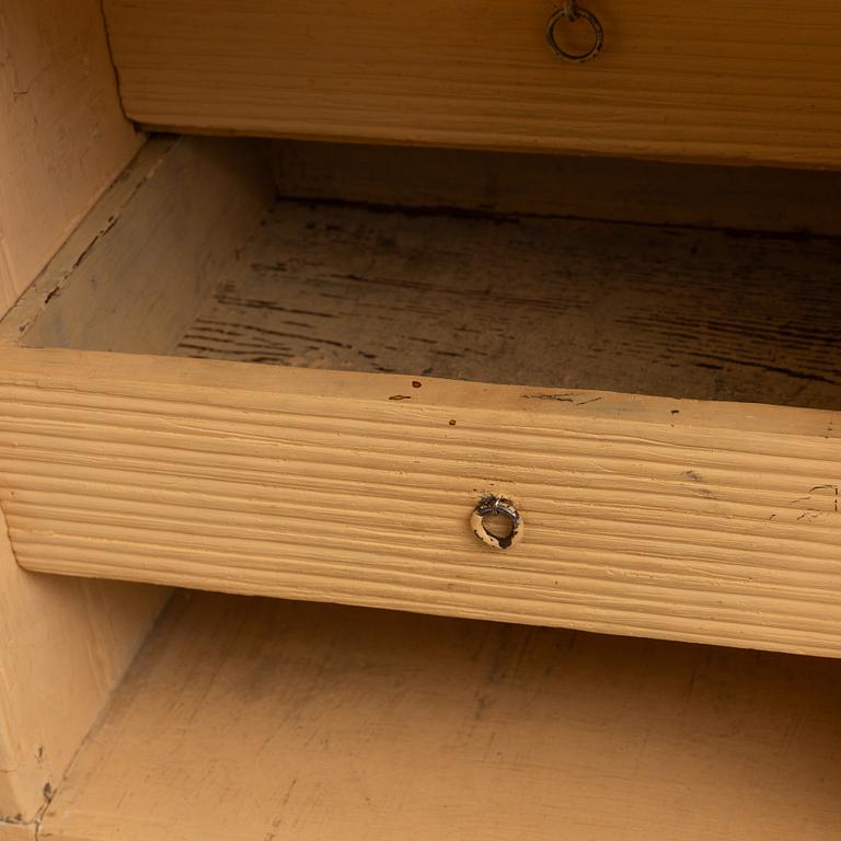 A late Gustavian serving cupboard, circa 1800.