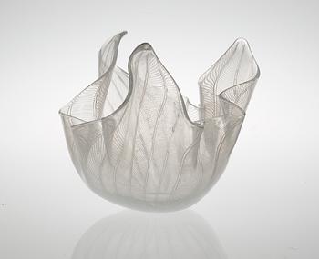 A Fulvio Bianconi & Paolo Venini 'Fazzoetto' glass bowl, Venini, Murano, 1950's.