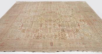 An antique Ushak carpet, West Anatolia, c. 486 x 391 cm.