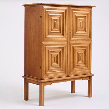 Oscar Nilsson, attributed to, a Swedish Modern oak cabinet, 1940s.