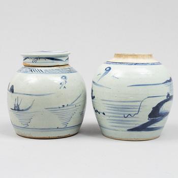 Two blue and white porcelain ginger jars, Qing dynasty, China, 19th century.