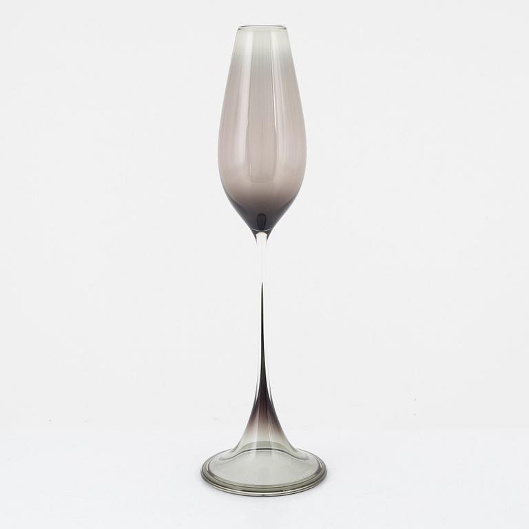 Nils Landberg, tulip glass, Orrefors 1957.