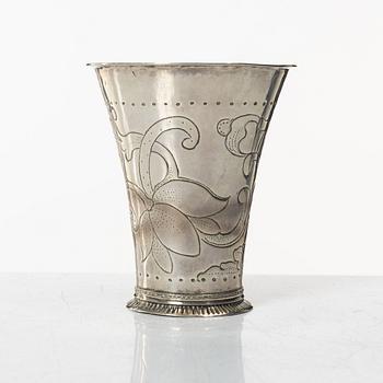 Johan Pettersson Berg, bägare, silver, Norrköping 1768. Rokoko.
