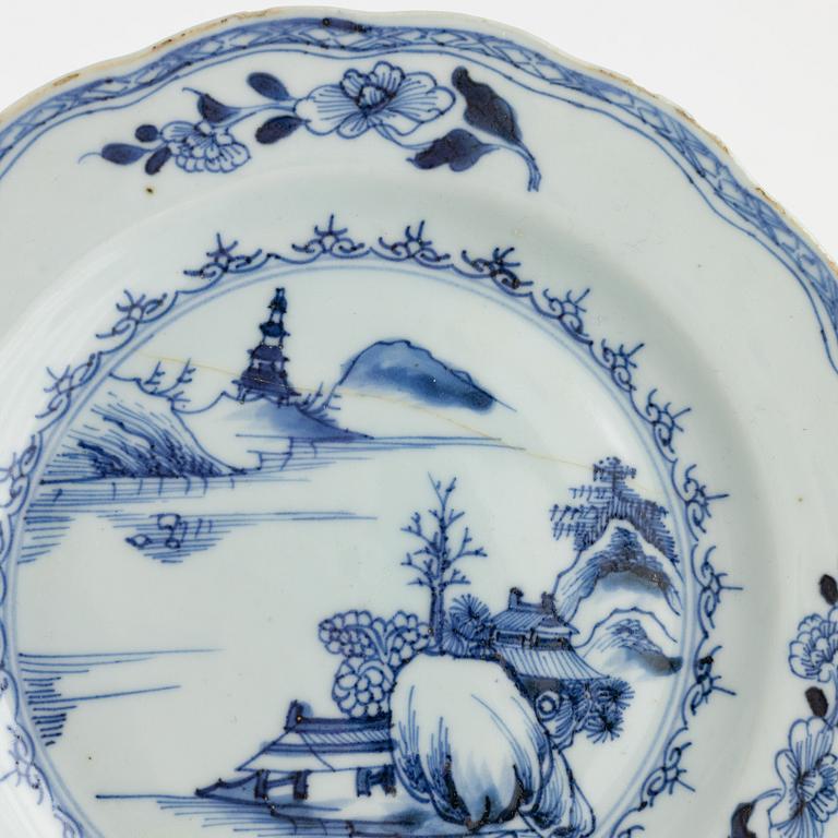 A set of blue and white plates and dishes, Qing Dynasty, Qianlong (1736-95). (12 pieces).