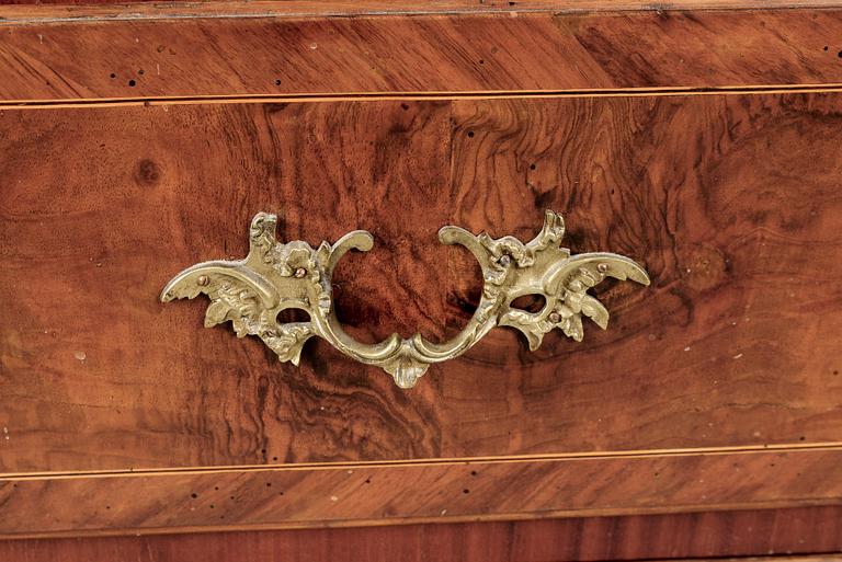 SNEDKLAFFSEKRETÄR, barock, 1700-tal.