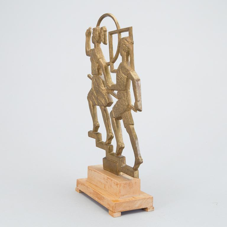 A bronze sculpture called "Trappan" by Emil Näsvall.