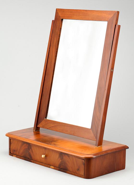 LÅDSPEGEL, Karl Johan, 1800-talets första hälft.