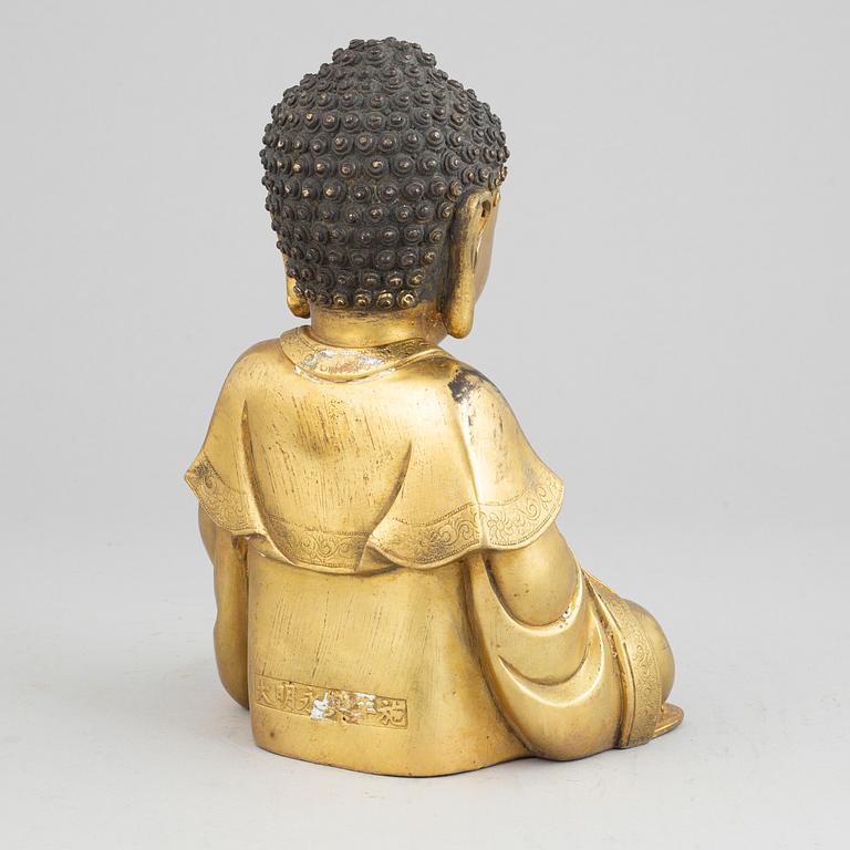 A bronze buddha, Ming style, 20th century.