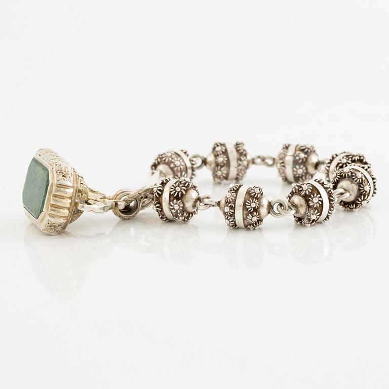 Collier med medljong samt armband silver, Mexiko.