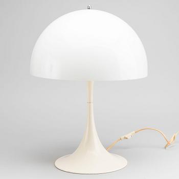 A VERNER PANTON TABLE LAMP "PANTELLA" FOR LOUIS POULSEN.