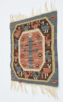 Märta Måås-Fjetterström, a textile, "Hönsen", flat weave, ca ca 56-56,5 x 64,5-65,5 cm, signed MMF.