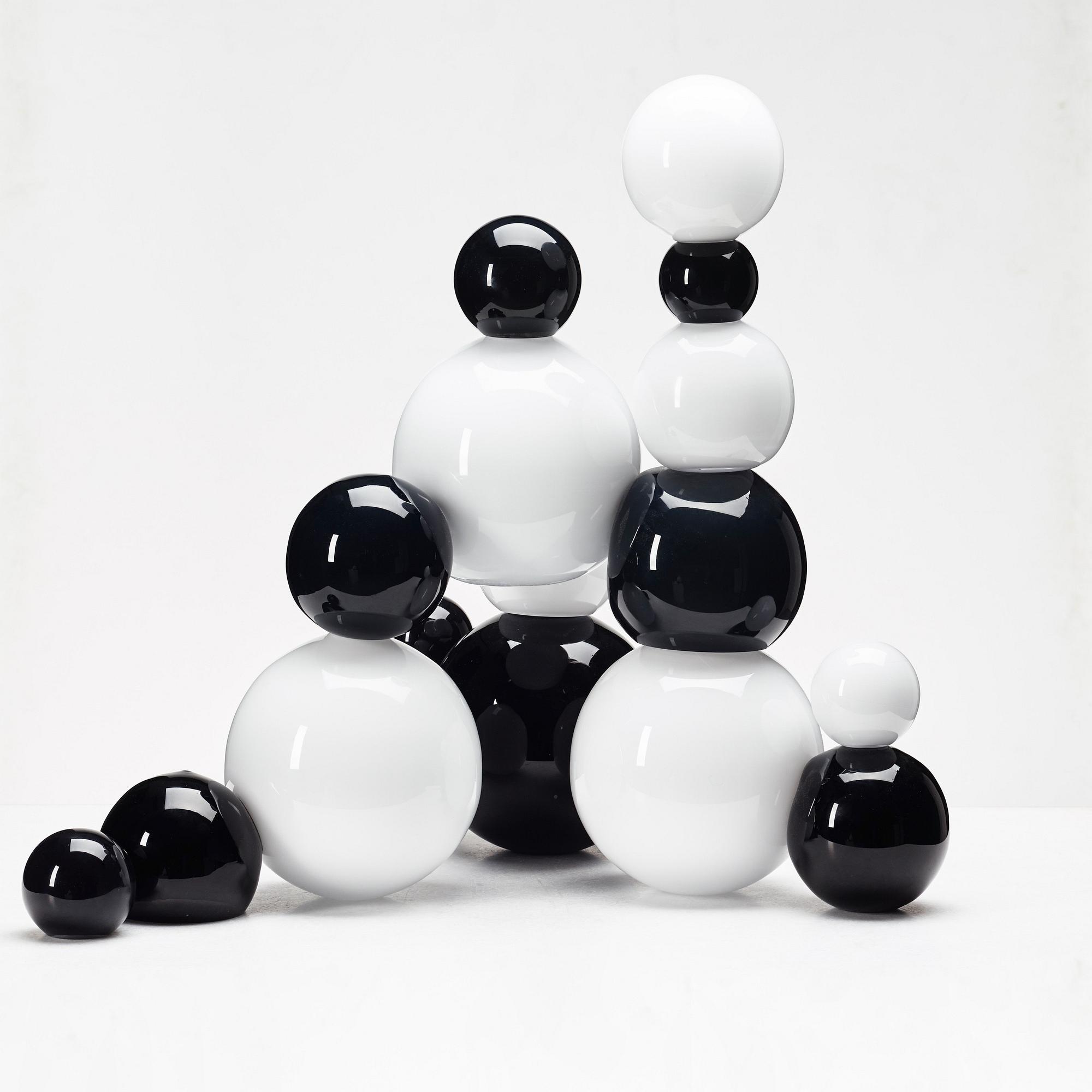 Matti Klenell, a glass installation "Carambole", Ajeto Glassworks, Czech Republic 2008.