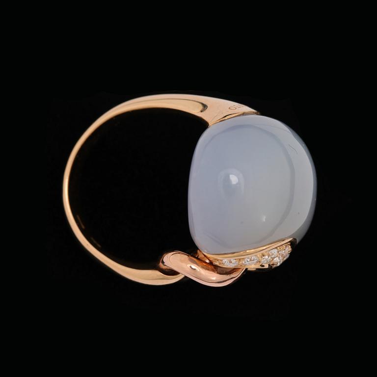 A Chimento ring with kalcedon and brilliant cut diamonds, tot. app. 0,30 ct.