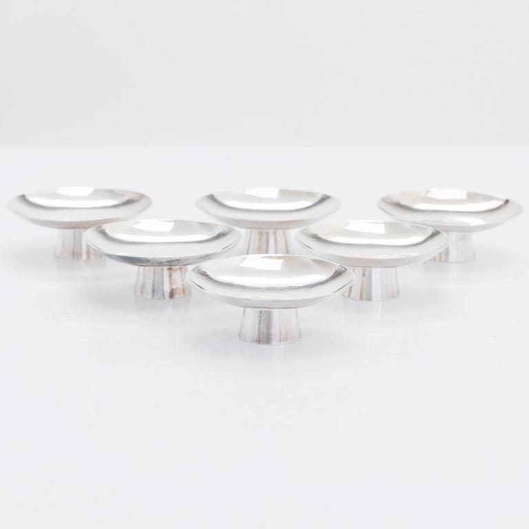 A 6-piece set of silver sakazuki sake cups, Suzuyo, Japan, marked with Jungin pure silver stamp. Early 20th century.