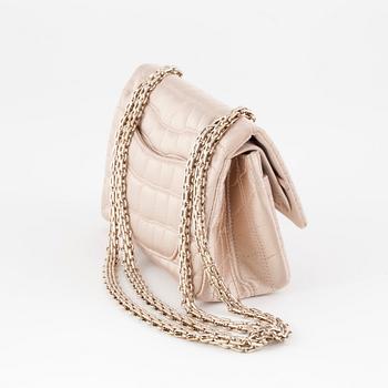 CHANEL, a palepink grey silk eveningbag / shoulderbag.