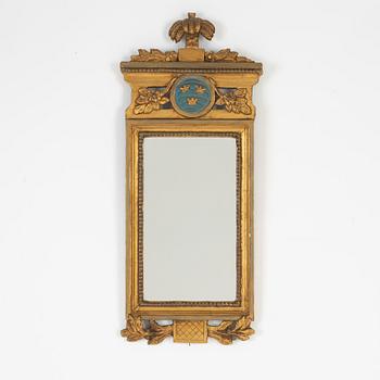 Spegel, gustaviansk stil, omkring år 1900.