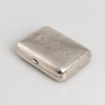 Russian Silver Coin Purse with engraving on the front of a 100 Rubel note, c. 1900.