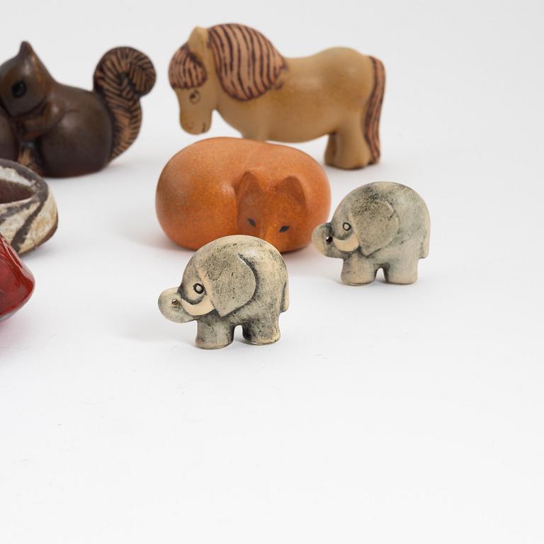 Lisa Larson, a set of 15 stoneware figurines, K-Studion och Gustavsberg.