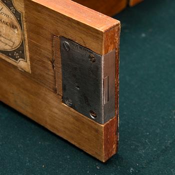An Empire-style chest of drawer, Carl Hendrik Blom (master in Stockholm 1796 - 1835).