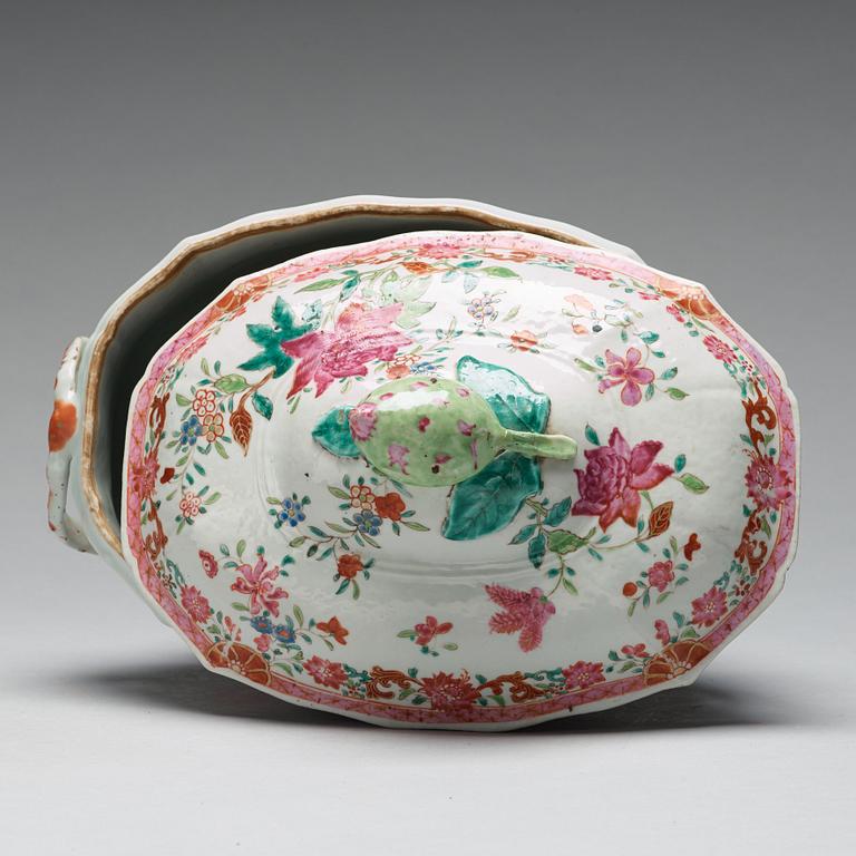 TERRIN med LOCK, kompaniporslin. Qingdynastin, Qianlong (1736-95).